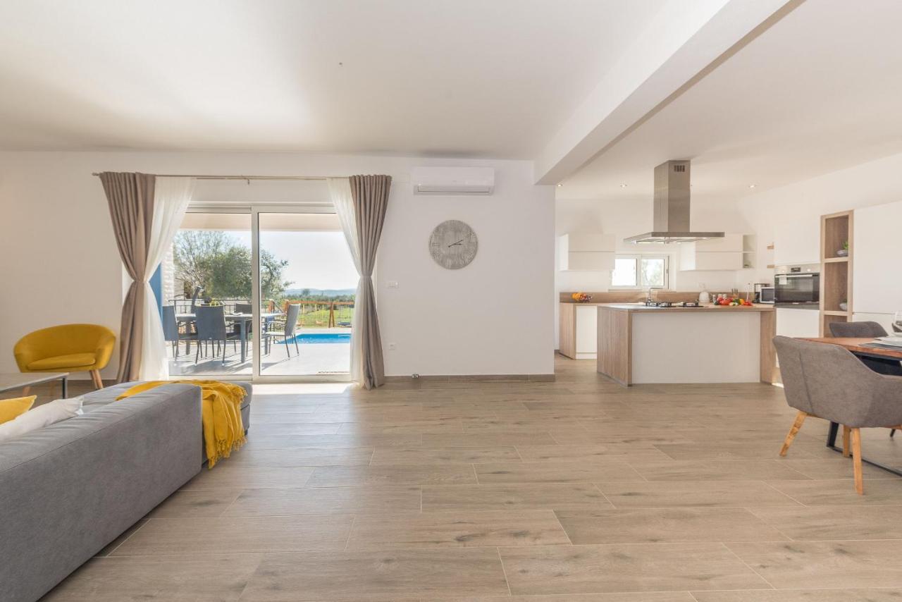 Villa Tara Zadarvillas Tinj ภายนอก รูปภาพ