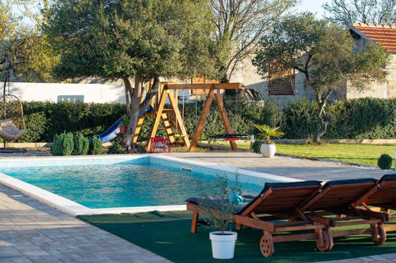 Villa Tara Zadarvillas Tinj ภายนอก รูปภาพ